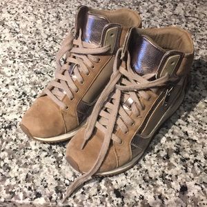 Aldo fashionable athletic high top sneakers